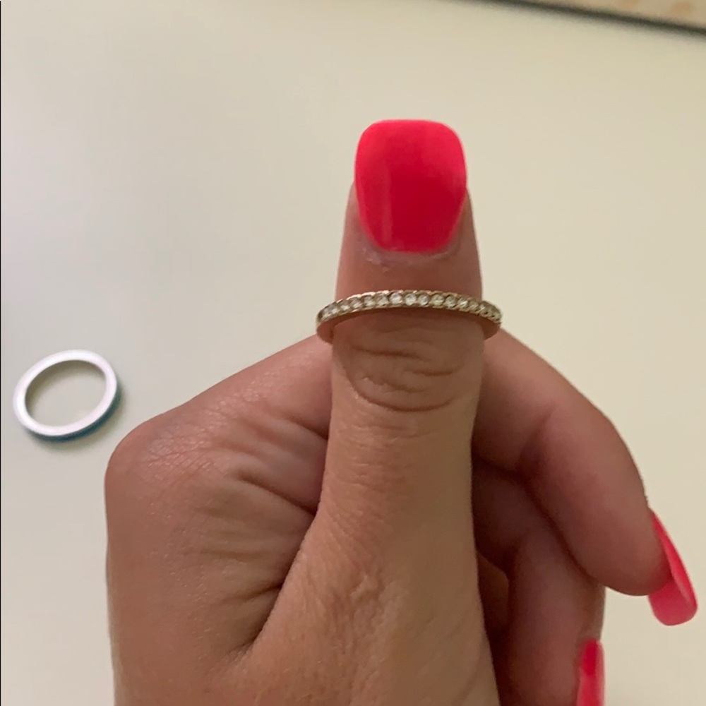 Gold ring with small delicate stones. Size 8